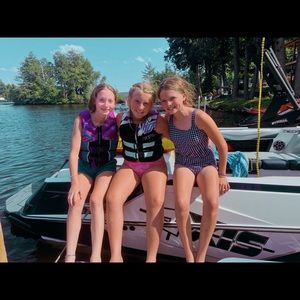 Meet your Posher, Lily